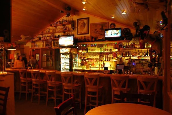 Lounge 59 of 79