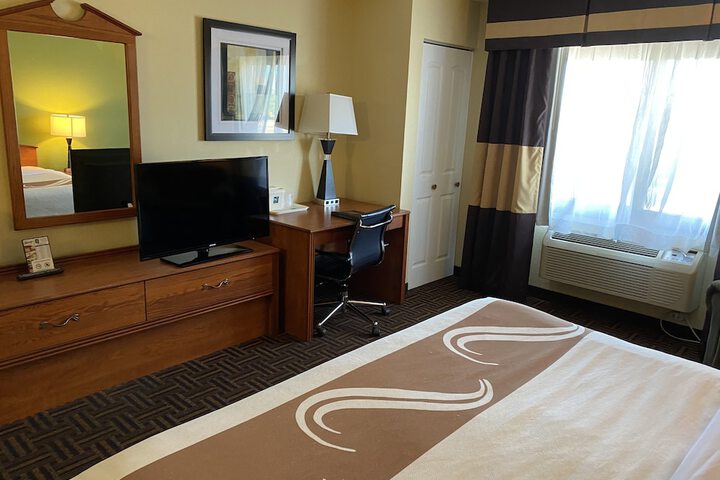 Room 34 of 44