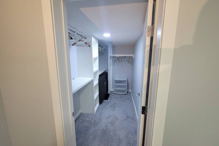 Luxurious Home Away From Home With Aircon