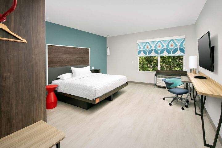 Room 16 of 25
