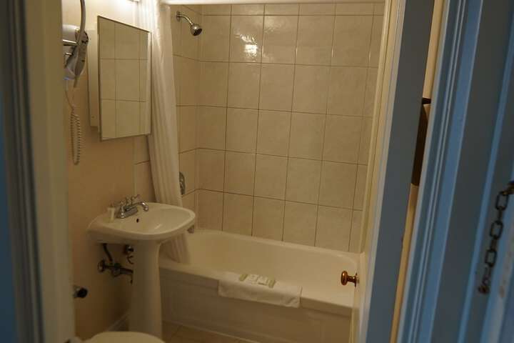 Room 29 of 57