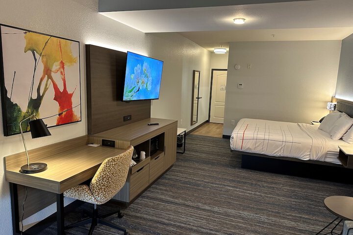 Room 21 of 40