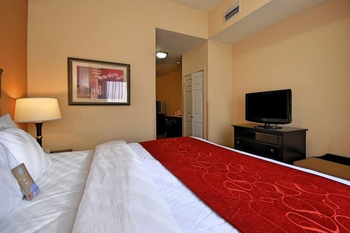 Room 28 of 44