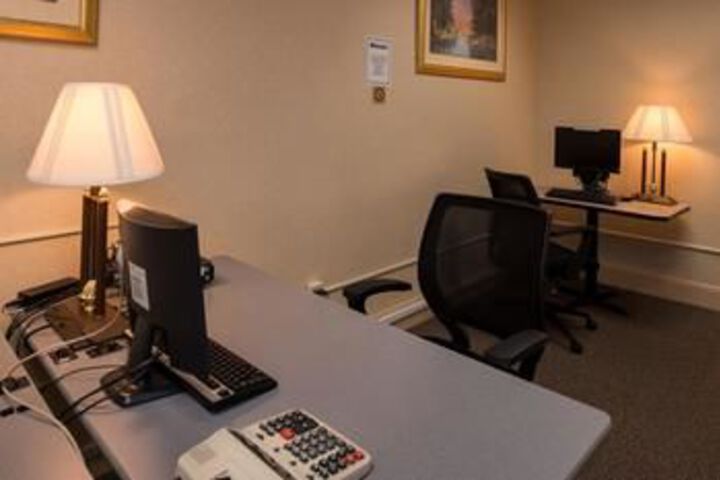 Ramada Plaza Rochester Airport