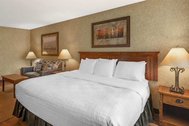 Best Western Plus Kelly Inn & Suites
