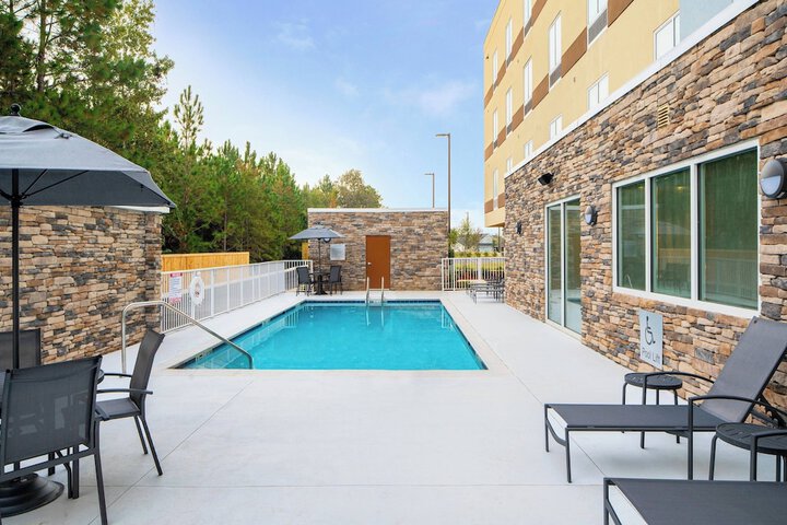 Pool 2 of 27
