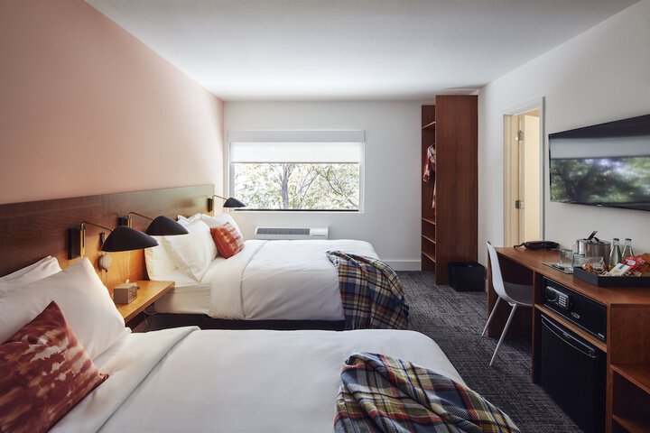 Room 12 of 21