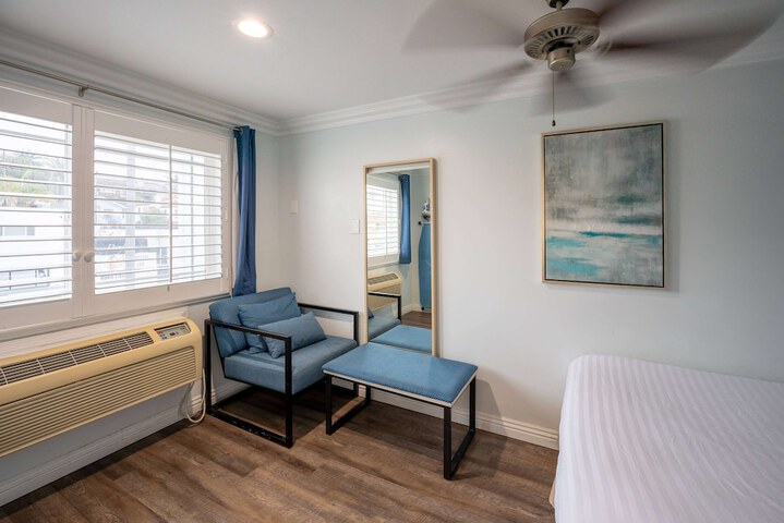 Room 7 of 36