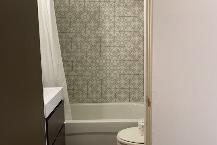 Room 51 of 75