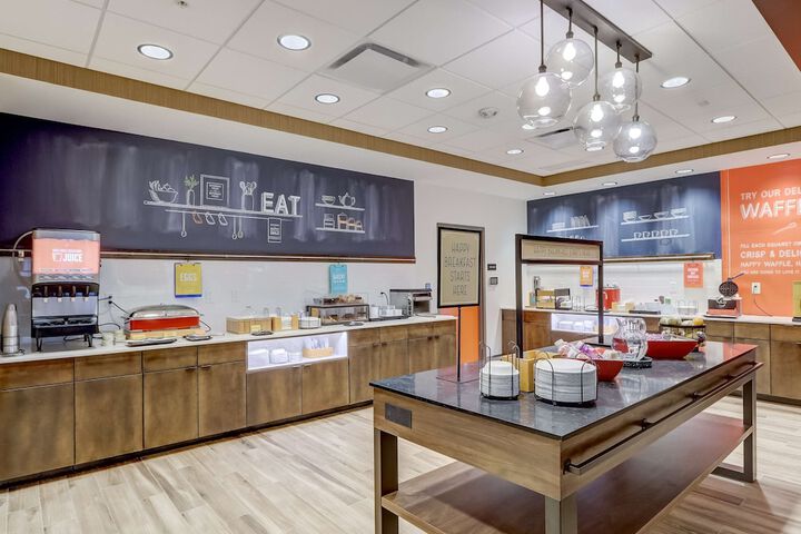 Breakfast/Coffee Service 71 of 83