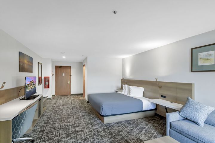 Waterbird Lakeside Inn