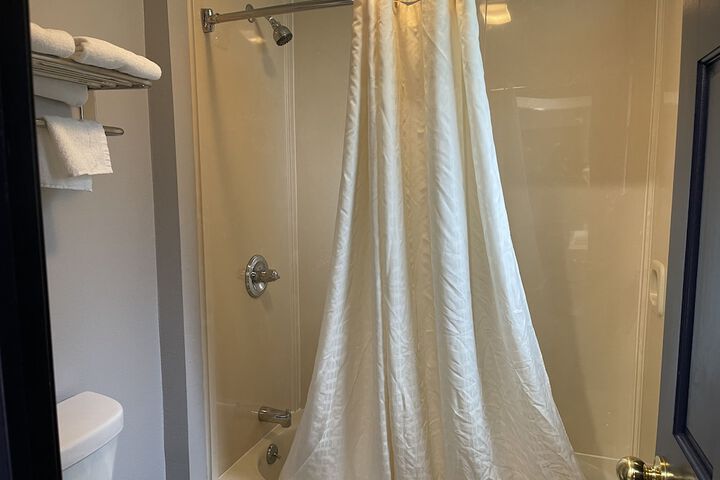 Room 18 of 40