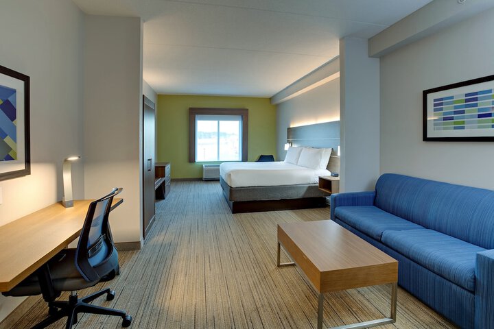 Room 34 of 54