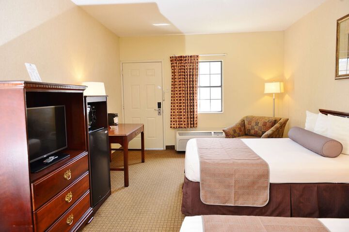 Room 11 of 22