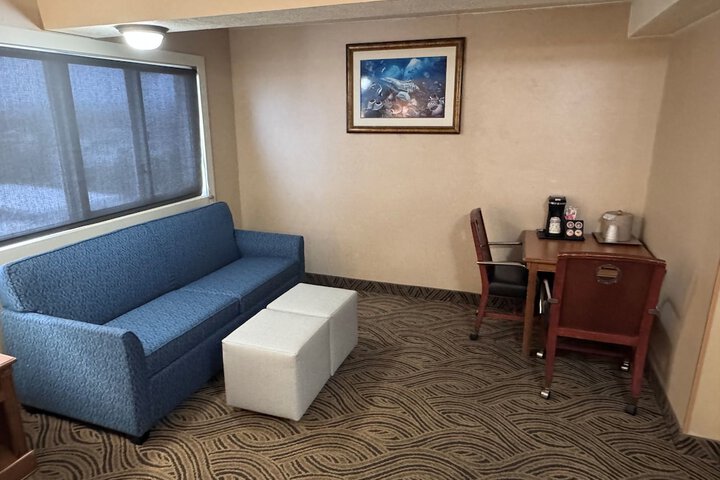 Promenade Inn & Suites Oceanfront