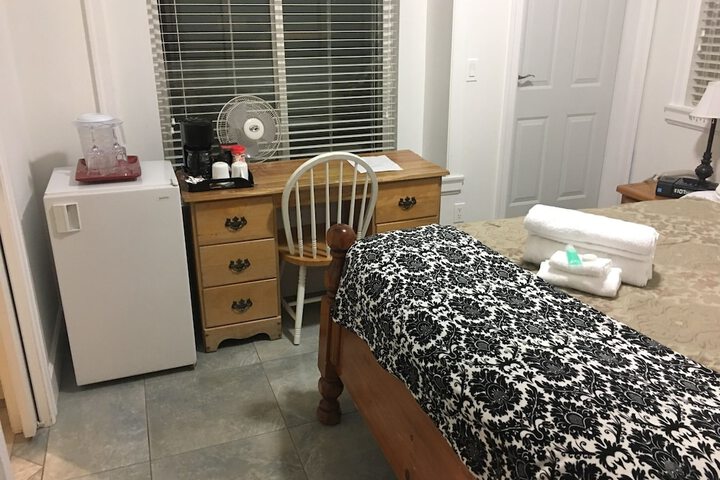 Room 30 of 61