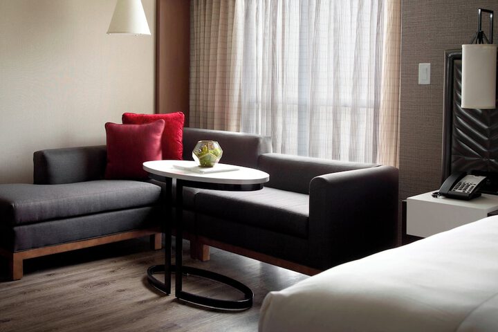 Room 10 of 46