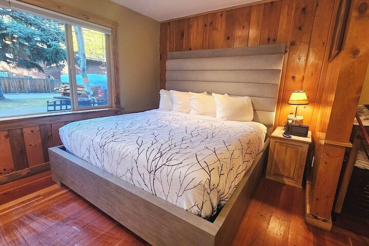 Room 32 of 57