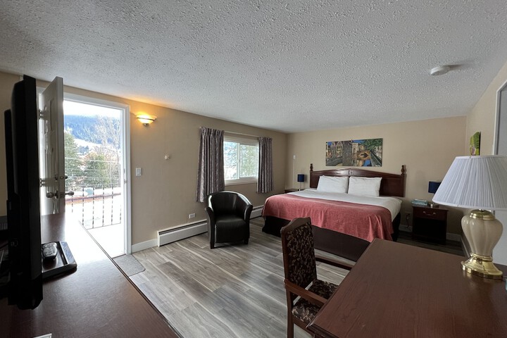 Room 90 of 153