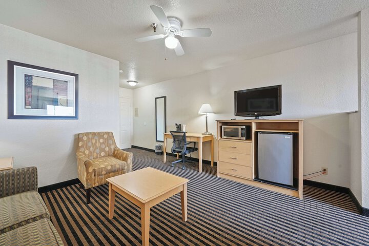 Best Western Plus Executive Inn & Suites