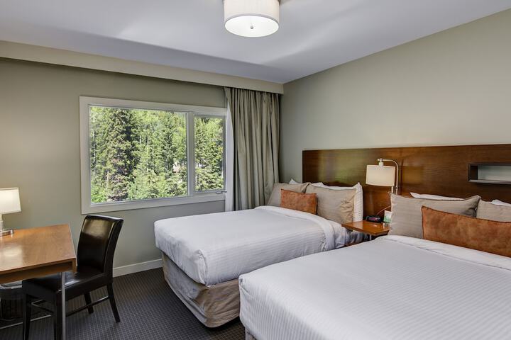 Room 40 of 100
