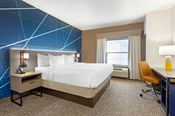 Comfort Suites East Brunswick - South River