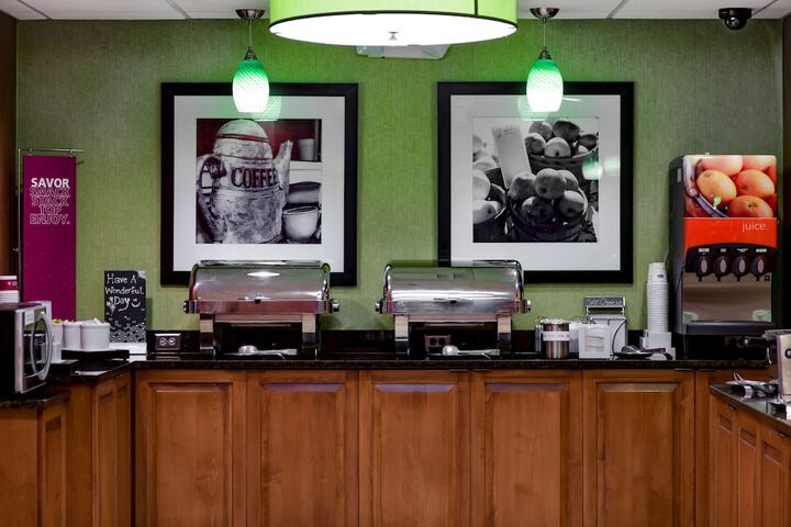Breakfast/Coffee Service 20 of 24