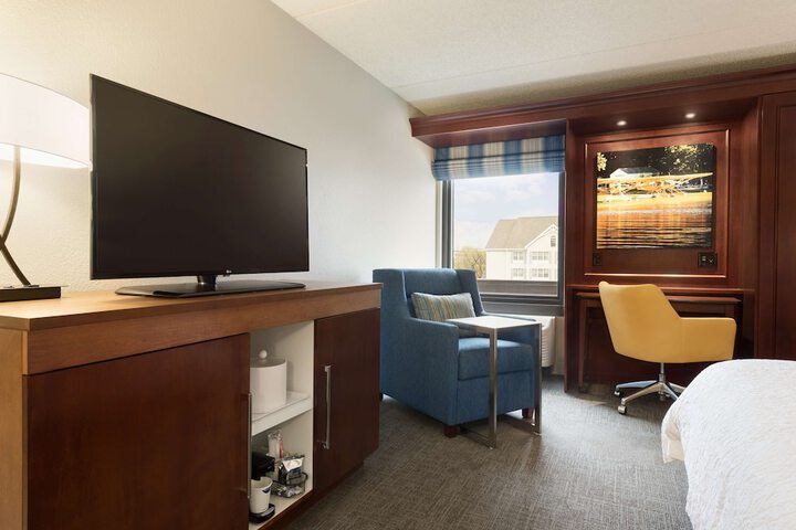 Room 10 of 31