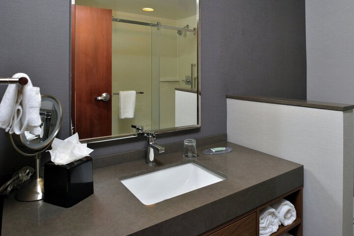 Room 18 of 36
