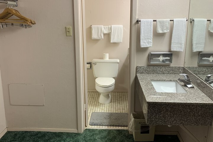 Room 28 of 30