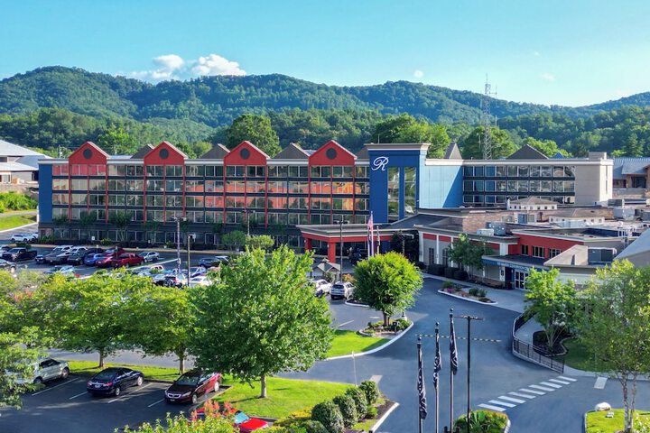The Ramsey Hotel and Convention Center Pigeon Forge