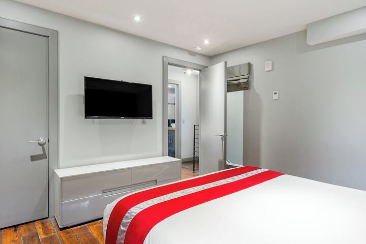 Room 391 of 488