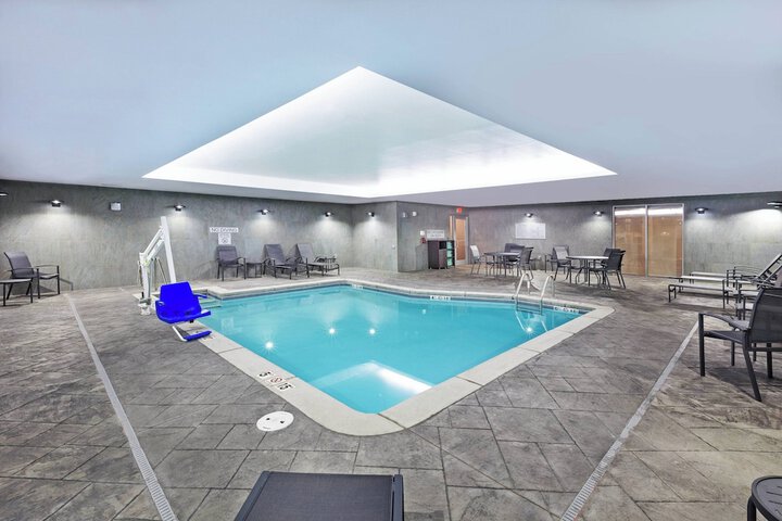 Pool 4 of 35