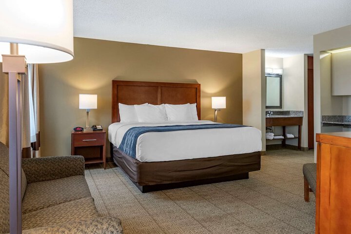 Room 21 of 32