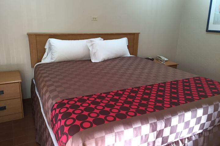 Room 82 of 100
