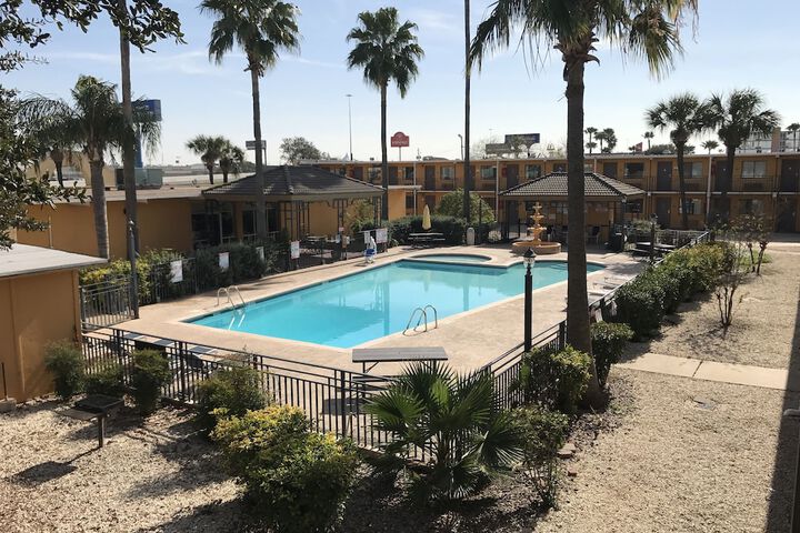 Hotel 2 of 25