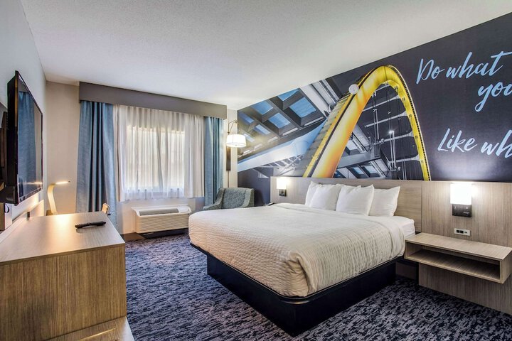 Room 11 of 40