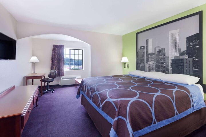 Room 16 of 45