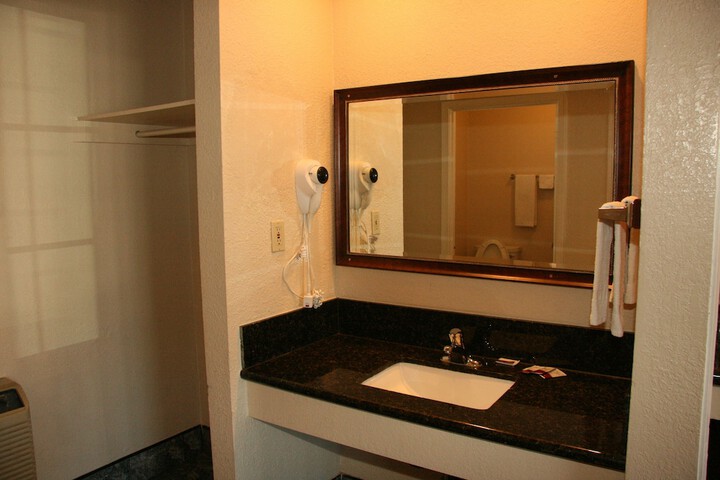 Room 11 of 19