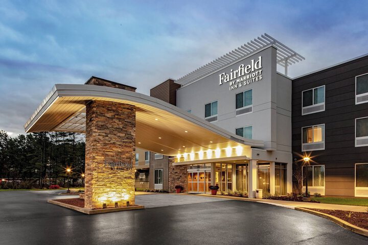 Fairfield Inn & Suites by Marriott Queensbury Glens Falls / Lake George Area