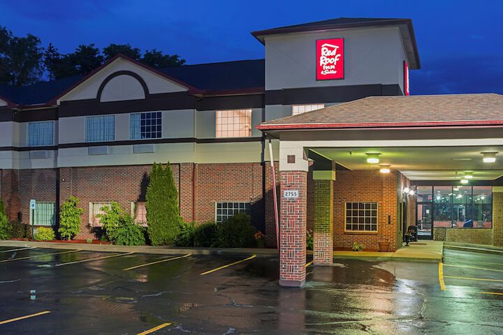 Red Roof Inn & Suites Lake Orion / Auburn Hills