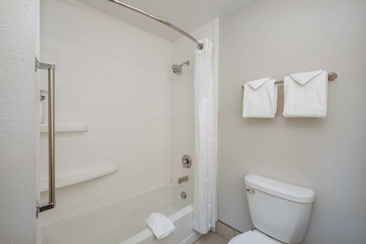 Holiday Inn Express Carlsbad by IHG
