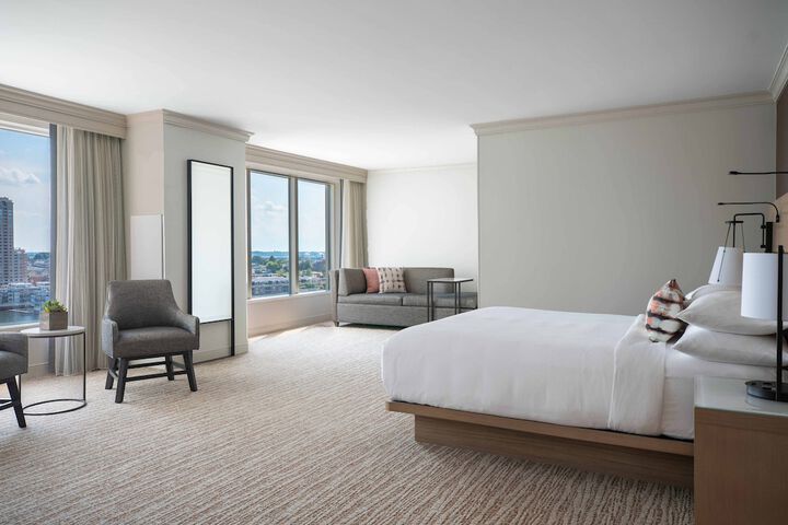 Room 47 of 125