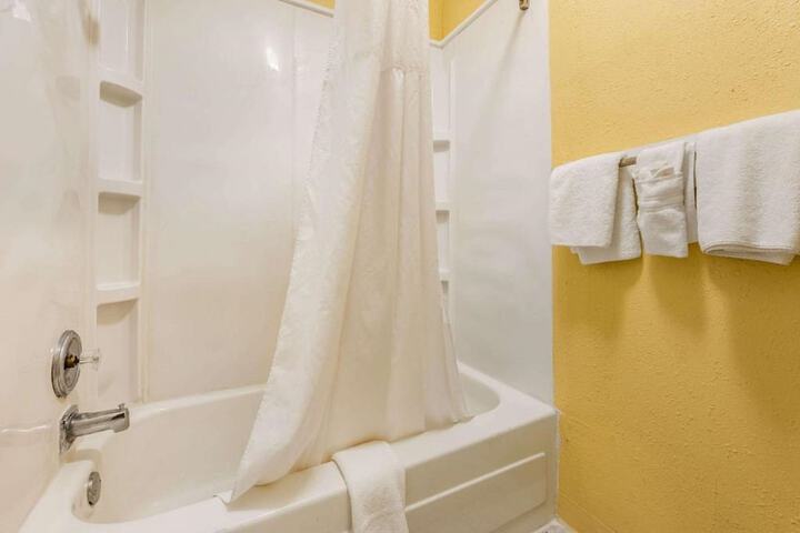 AIRE Hotel Hershey Lebanon