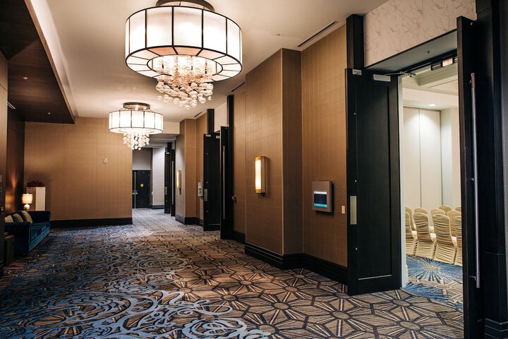 Embassy Suites Louisville Downtown
