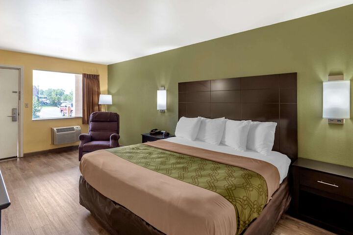 Room 21 of 33