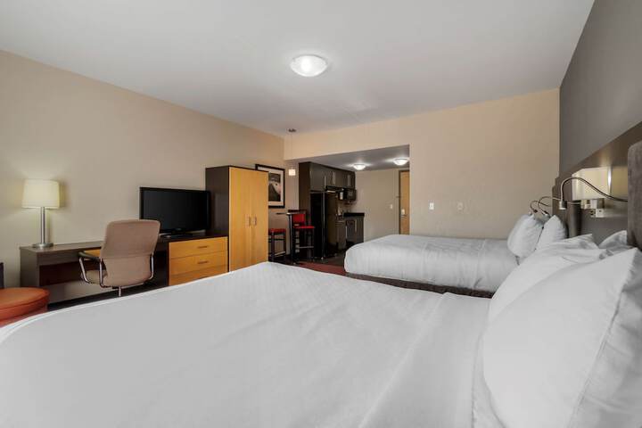 Room 28 of 46