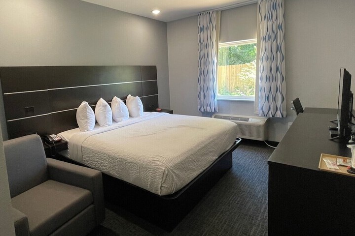 Room 14 of 59