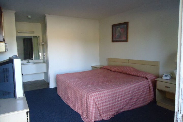 Room 10 of 20