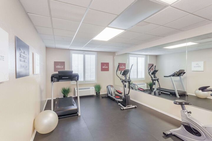 Hawthorn Suites by Wyndham Victorville